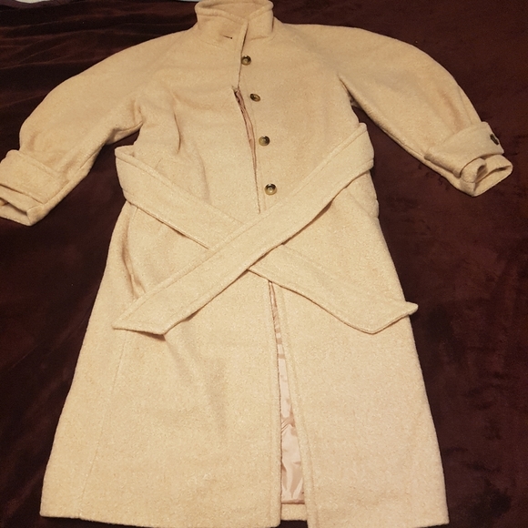 Ballon Sleeve Funnel Neck Coat - Picture 5 of 7